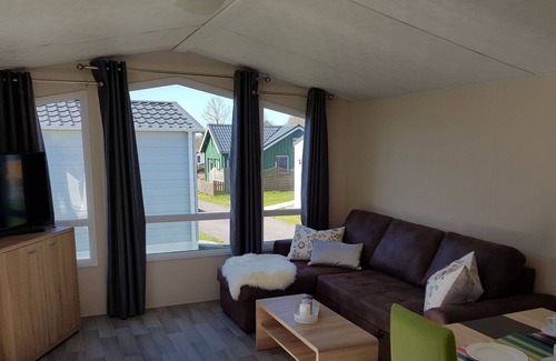 Midlum Ski Chalet | Chalet 542 TYPE B at the holiday park Kransburger See near the North Sea