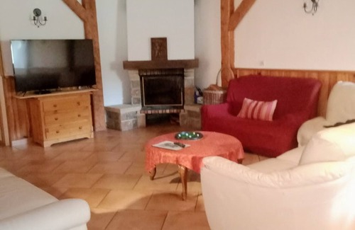 Monetier-les-Bains Ski Chalet | Chalet 7 BR, 3 Lofts, 15 Guests, Fireplace, Private Parking