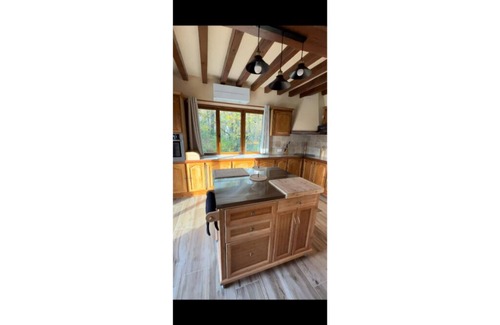 La Selle-en-Hermoy Ski Chalet | Chalet Acacia au Calme 1h30 de Paris