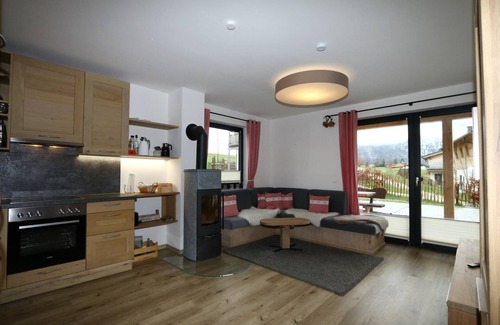 Inzell Ski Chalet | Chalet Alpenzauber mit beheiztem Pool, Inzell