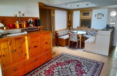 Ebreichsdorf Ski Chalet | Chalet am See