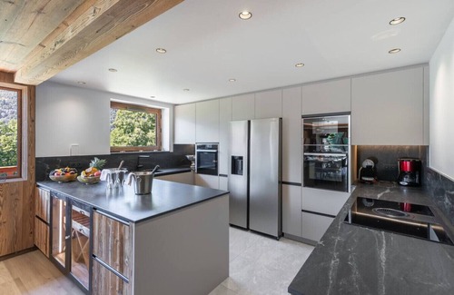 Meribel Village Apartment | Chalet Baïtaz Swimming pool & Hamam Meribel