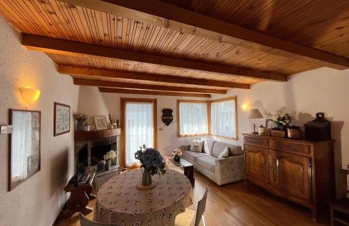 Courmayeur Apartment | Chalet Blanc "Le Flocon"