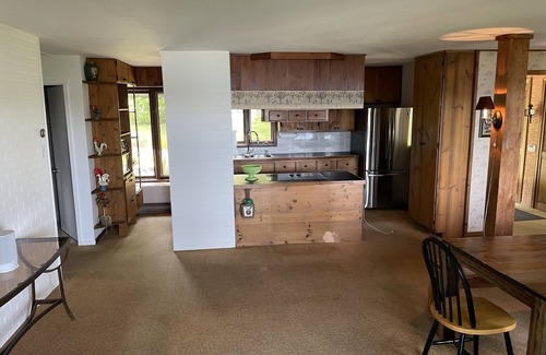 Eastman Ski Chalet | Chalet Bord de L'eau, Directement Voisin de Parc Orford