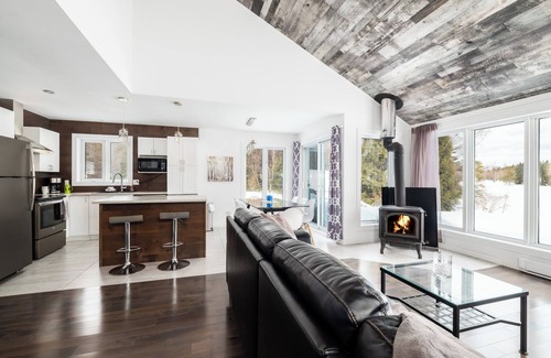 Entrelacs Ski Chalet | Chalet Bouleau, spa, fireplace, lakeside, family-friendly