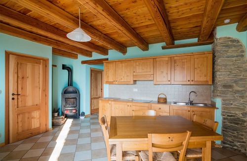 Marmora Ski Chalet | Chalet 'Civico 12' with Mountain View, Shared Garden and Wi-Fi