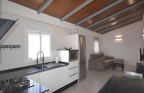 Conil de la Frontera Apartment | Chalet con Barbacoa y Piscina para familias.
