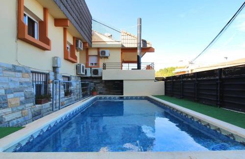Polop House | Chalet con piscina y barbacoa