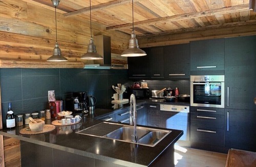 Les Avanchers-Valmorel Ski Chalet | Chalet de Caractère, Charm and Comfort