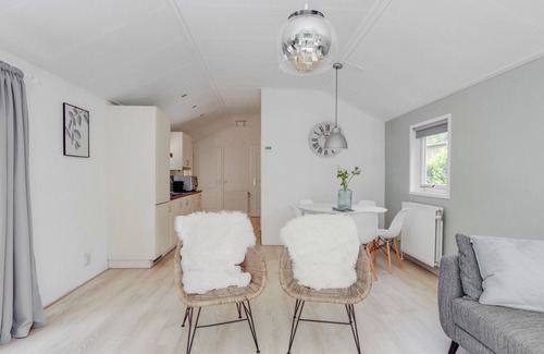 Beekbergen-West Ski Chalet | Chalet Descansar in the Veluwe