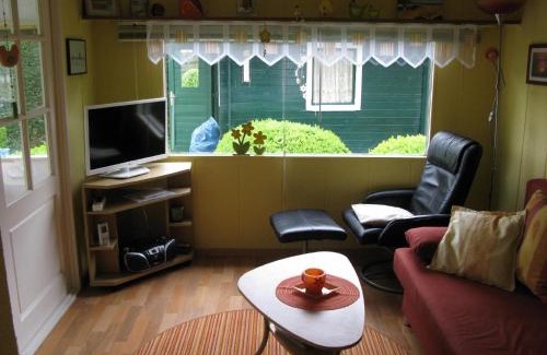 Onderdijk Apartment | Chalet direkt an der Gracht mit eigenem Bootsanlegesteiger