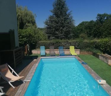 Montevrain House | CHALET DU LAC PISCINE à 5 MINUTES DE DISNEY TGV RER