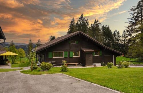 Le Locle Ski Chalet | Chalet en pleine nature avec Spa