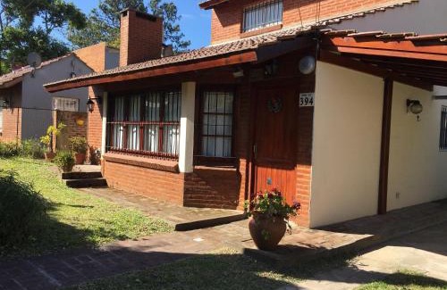Villa Gesell House | Chalet en Villa Gesell
