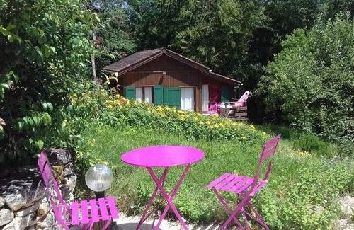 Marquay Ski Chalet | Chalet for 5 (1 large adult bedroom + children's sleeping area on mezzanine) - swimming pool