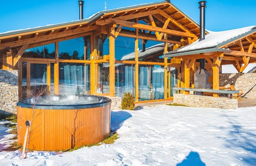 Razlog Ski Chalet | Chalet for up to 10 people with sauna, private home theater and hot tub