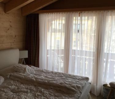 Zermatt Apartment | Chalet Guggenbiel