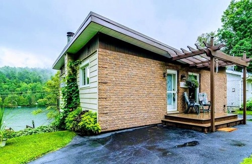 Val-des-Bois Cottage | Chalet Hakuna Matata - Deluxe 4 season cottage