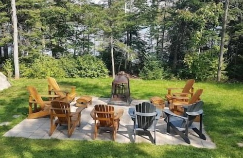 Chertsey Ski Chalet | Chalet Harmonie: By the Lake & Spa