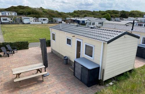 IJmuiden Ski Chalet | Chalet Ibiza in de duinen van IJmuiden aan Zee