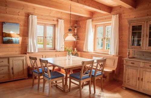 Ostermiething Ski Chalet | Chalet im Grünen in Seenähe