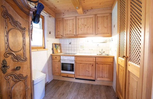 Konigsleiten House | Chalet in Austria near Ski Lift & Forest
