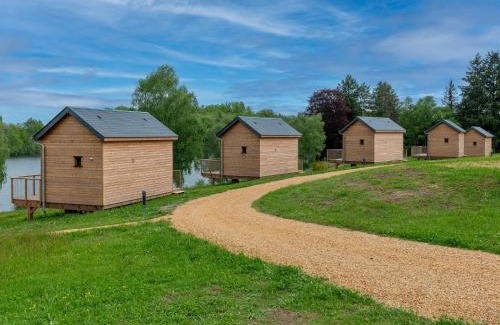 Madranges House | Chalet in Corrèze by Lake Meyrignac