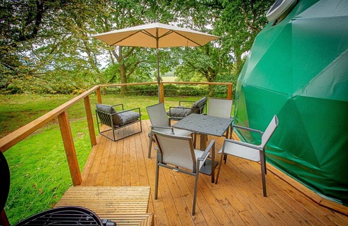 Chiddingstone Hoath Ski Chalet | Chalet in Kent near Chiddingstone Castle