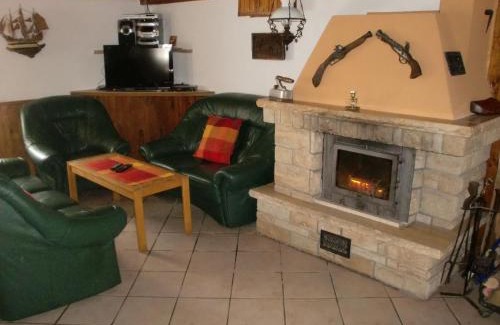 Jindrichovice House | Chalet in Ore Mountains near Ski Slopes