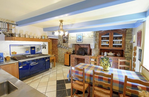 Plouneour-Brignogan-Plages House | Chalet in Plounéour-Trez by Seaside Bay