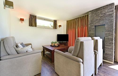 Reutum House | Chalet in Reutum with Sauna and Nature, cleaning included