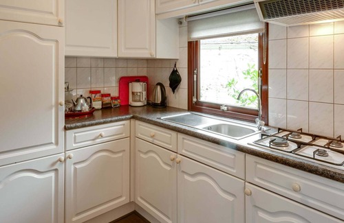 Stegeren Ski Chalet | Chalet in Stegeren with Pool and Gardens