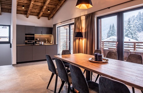 Wald im Pinzgau House | Chalet in Wald near Krimml Waterfalls