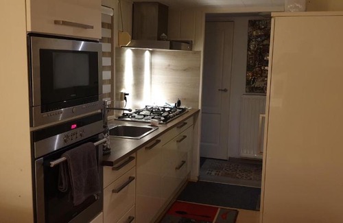 Heel House | Chalet J151