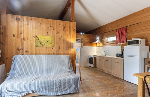 Darbres Ski Chalet | Chalet 'Jaune 4 - 5 Personnes' with Balcony and Wi-Fi