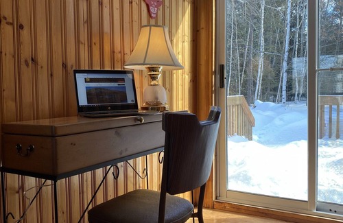Mandeville Ski Chalet | Chalet l'Oasis with private beach