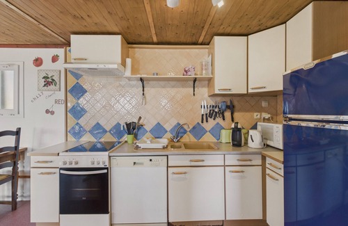 Salignac-Eyvignes Ski Chalet | Chalet La Brousse No. 2 – sleeps 5 – with pool
