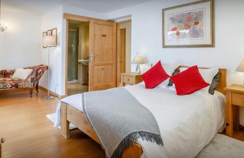Manigod Ski Chalet | Chalet la Croix Meridionale - OVO Network