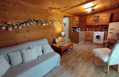 Mons Ski Chalet | Chalet "La Savana" piscine privée et mini ferme