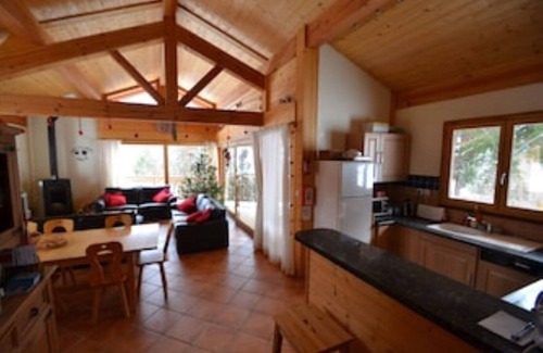 La Riviere-Enverse Ski Chalet | Chalet Le Cochon Noir sleeps 8 self catered big mountain view + logburner FABn