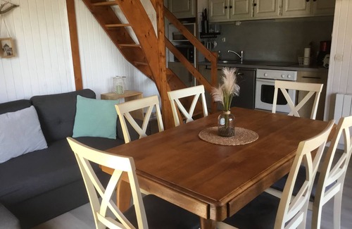 Moux-en-Morvan Ski Chalet | CHALET LE TEMPS DES SETTONS LAKE VIEW