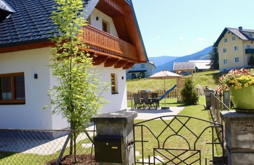 Michaelerberg-Pruggern Apartment | Chalet Mama - apartment/apartment, shower and bath, WC, 3 bedrooms