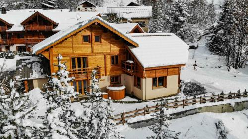 Saint-Chaffrey Ski Chalet | Chalet Melezor