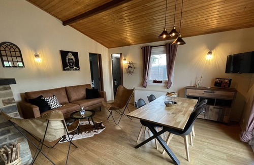 Dave Ski Chalet | Chalet Mosan on the banks of the Meuse