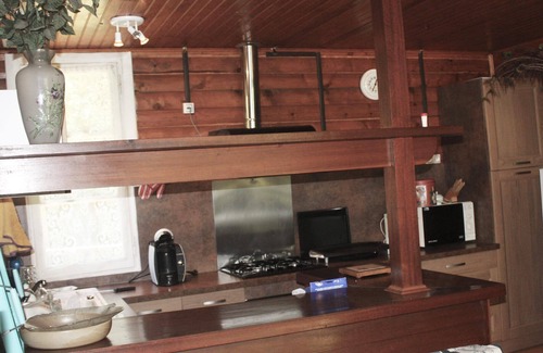 Saint-Antonin Noble Val Ski Chalet | Chalet near river in a wooded park & heated pool