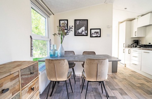 Kaatsheuvel Ski Chalet | Chalet near Efteling Theme Park
