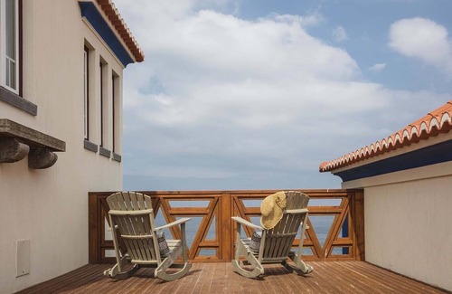Azenhas do Mar Ski Chalet | Chalet O Amorzinho - Azenhas do Mar (ocean view)