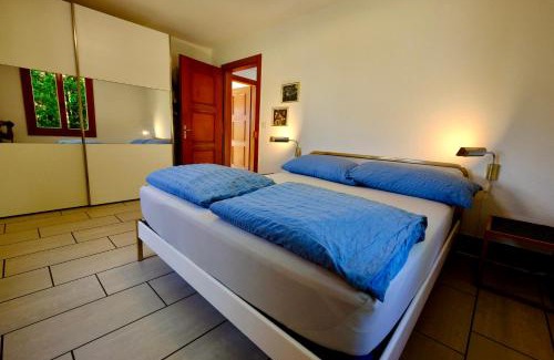 Oberhofen am Thunersee Apartment | Chalet Oberhofen am Thunersee, 4 Sterne Privatwohnung, 2 Schlafzimmer, gratis Parkplatz, Seeblick