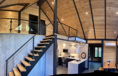 Les Collines-de-l'Outaouais Regional County Municipality Ski Chalet | CHALET PARADISE