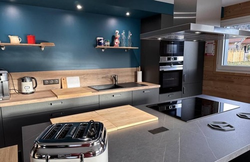 Gerbepal Ski Chalet | Chalet PLUME D'EAU - 11 pers - SWIMMING POOL/PETANQUE/BABY-FOOT - 10min from GERARDMER
